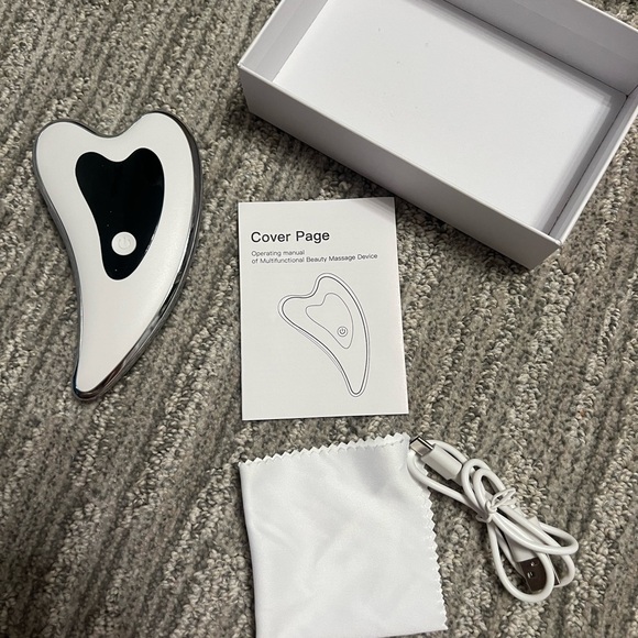 Face Neck Lifting Slimming GuaSha Massage. - Picture 6 of 10